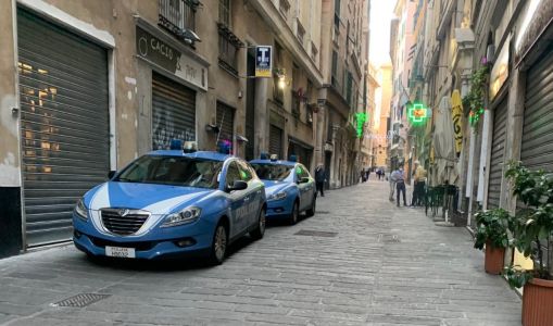 Genova, ruba borsa dal passeggino: la mamma di un altro bimbo fa denunciare il ladro 