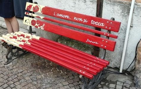 Giornata internazionale contro la violenza sulle donne, Pietra Ligure ricorda Janira con una panchina rossa restaurata