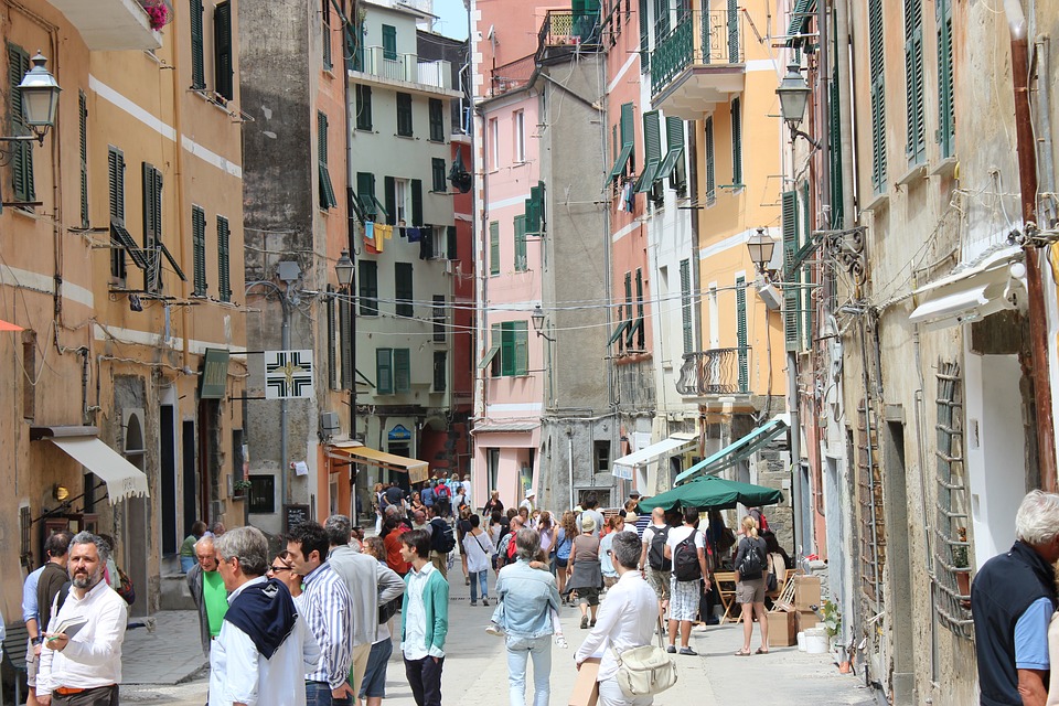 Liguria, boom di turisti a ottobre: oltre un milione di presenze, +17% rispetto al 2019