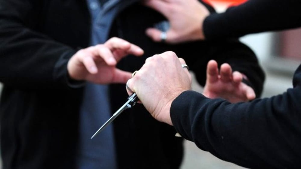 Genova, due ragazzi rapinati nel quartiere di Oregina: sono stati minacciati con un coltello
