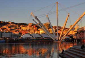 Genova, spaccia crack ed eroina al Porto Antico: arrestato un 22enne