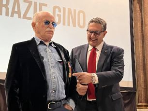 Genova, a Gino Paoli la Croce di San Giorgio