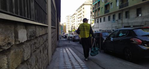 Genova, in bassa Val Bisagno la campagna di sensibilizzazione di Amiu. L'assessore Campora: "È una nostra priorità"