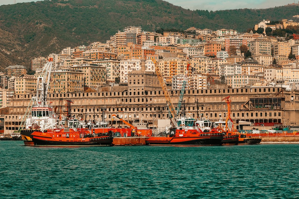 Porti, il Mediterraneo guadagna sul Nord Europa: Italia ancora in difficoltà