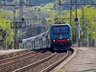 Maltempo Liguria, rischio ghiaccio sui binari: RFI attiva il piano d'emergenza 