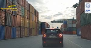 Genova, maxi sequestro in porto: 73kg di droga in un'auto guidata da un olandese 