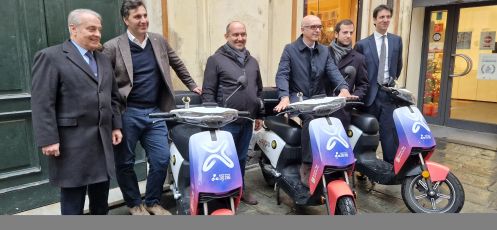 Genova, al via il nuovo servizio motorini elettrici in sharing: si chiama ZigZag