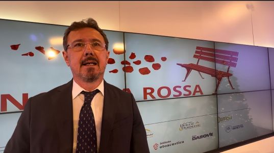 "La Panchina Rossa", la nuova iniziativa di TeleNord. Massimiliano Veglio (Otoacustica): "Bisogna cercare di sensibilizzare il più possibile"