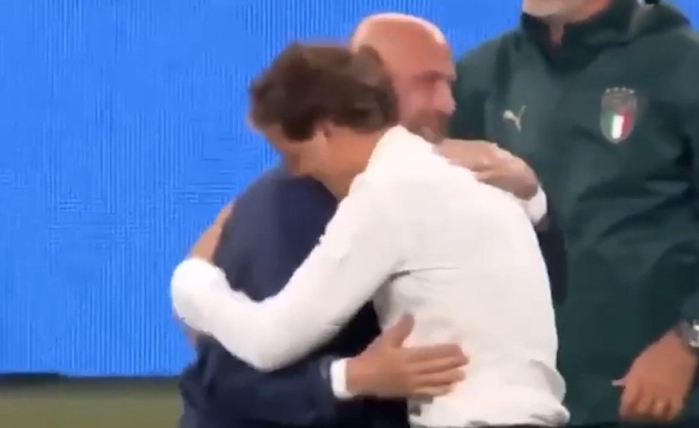 Addio a Gianluca Vialli, Mancini: "Perdo un fratello. Avevamo un sogno, lo porterò avanti"