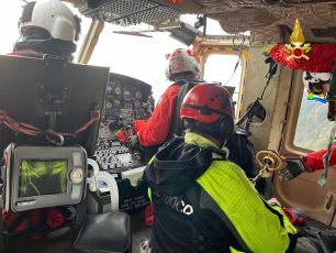 Portofino, escursionista 81enne rimane bloccato sul sentiero: intervengono con l'elicottero i Vigili del Fuoco