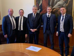 Santa Margherita Ligure, nuovo parcheggio multipiano vicino la stazione: firmato a Roma il protocollo