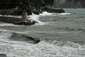 Genova, levante devastato dalle mareggiate. Danni ingenti a Chiavari e Rapallo