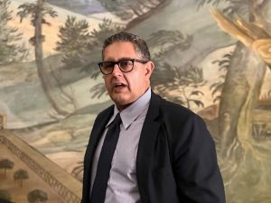 Festival di Sanremo, Toti su Zelensky: "Più che il messaggio avrei preferito vederlo collegato"