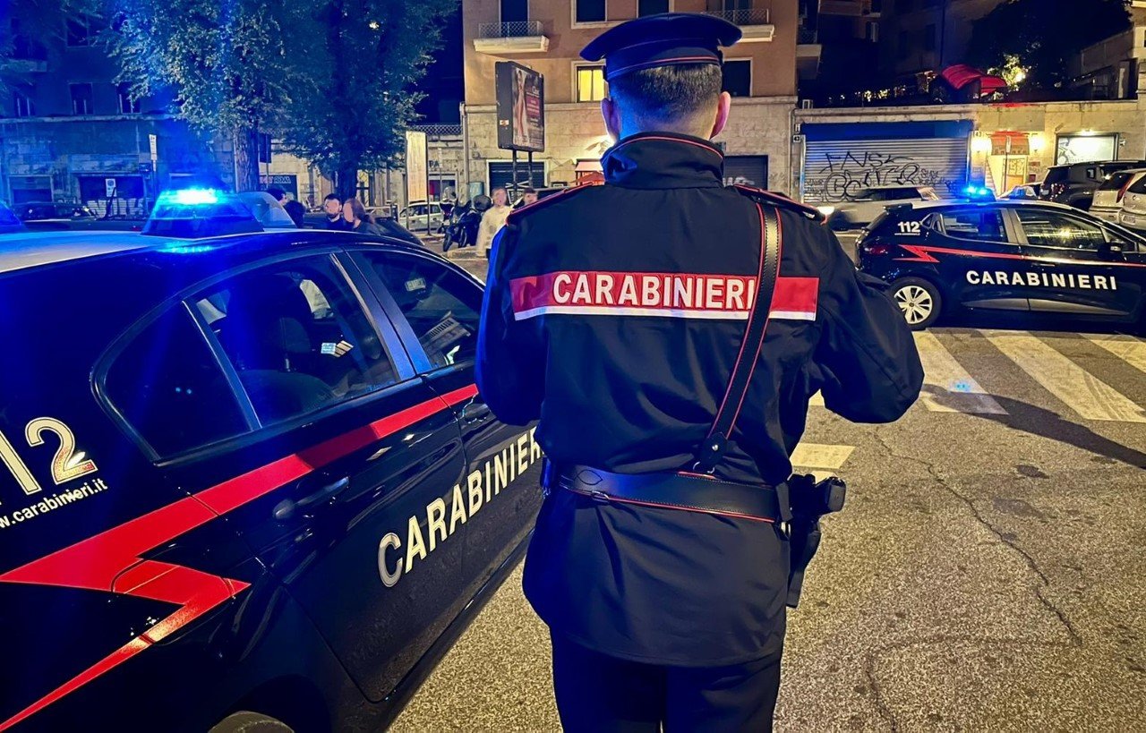 Montoggio, non si ferma al posto di controllo e scappa: inseguito e arrestato dai carabinieri