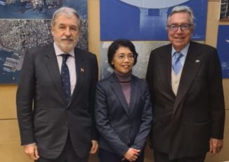 Genova, il sindaco Bucci accoglie l'ambasciatrice thailandese a Palazzo Tursi