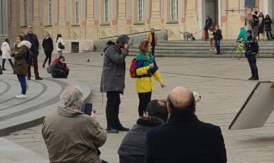 Genova, giornata di riprese in Piazza De Ferrari per "Blanca"