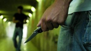 Genova, uomo accoltellato dopo una lite in un locale del centro