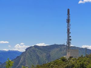 Genova, gruppo di anarchici sabota tralicci e ponti radio tra Voltaggio e Campomorone. Paita: "Nessuna flessione da parte dello Stato"