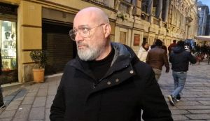 Genova, la tappa di Bonaccini in vista delle primarie Pd: confronto con operai ex Ilva, poi con i cittadini