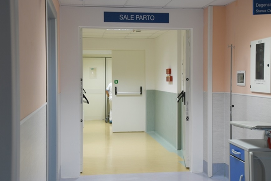 Carenza di personale al centro nascite del San Martino di Genova, l'assessore Gratarola: "Pronto bando per 32 assunzioni"