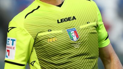 Genova, ancora violenza sui campi di calcio: arbitro colpito con un pugno dal presidente del Recco