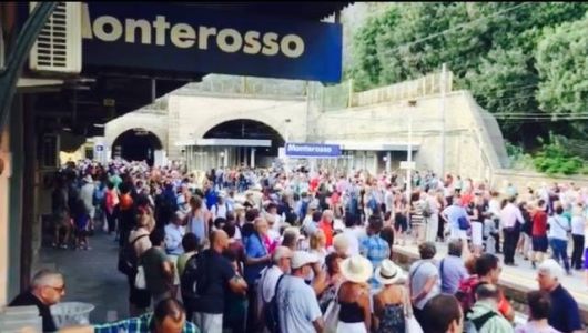 Turismo: in Italia buco di 50mila lavoratori per le festività di primavera
