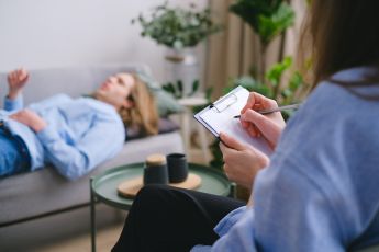 "Pomeriggio con il Prof": dalle 18 parliamo di salute mentale e psicoanalisi