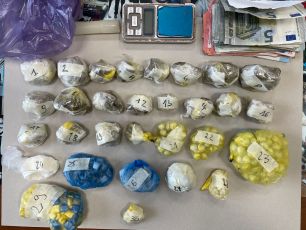 Genova, arrestate quattro persone: spacciavano droga, nella "base" di Bolzaneto oltre un chilo di droga