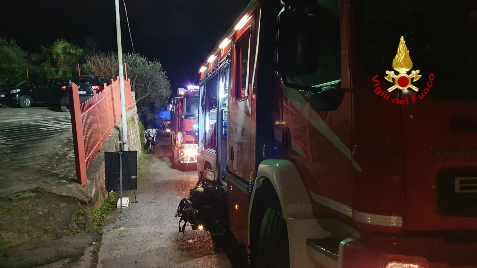 Genova, auto e scooter in fiamme ad Albaro e Voltri: l'ipotesi di un solo piromane