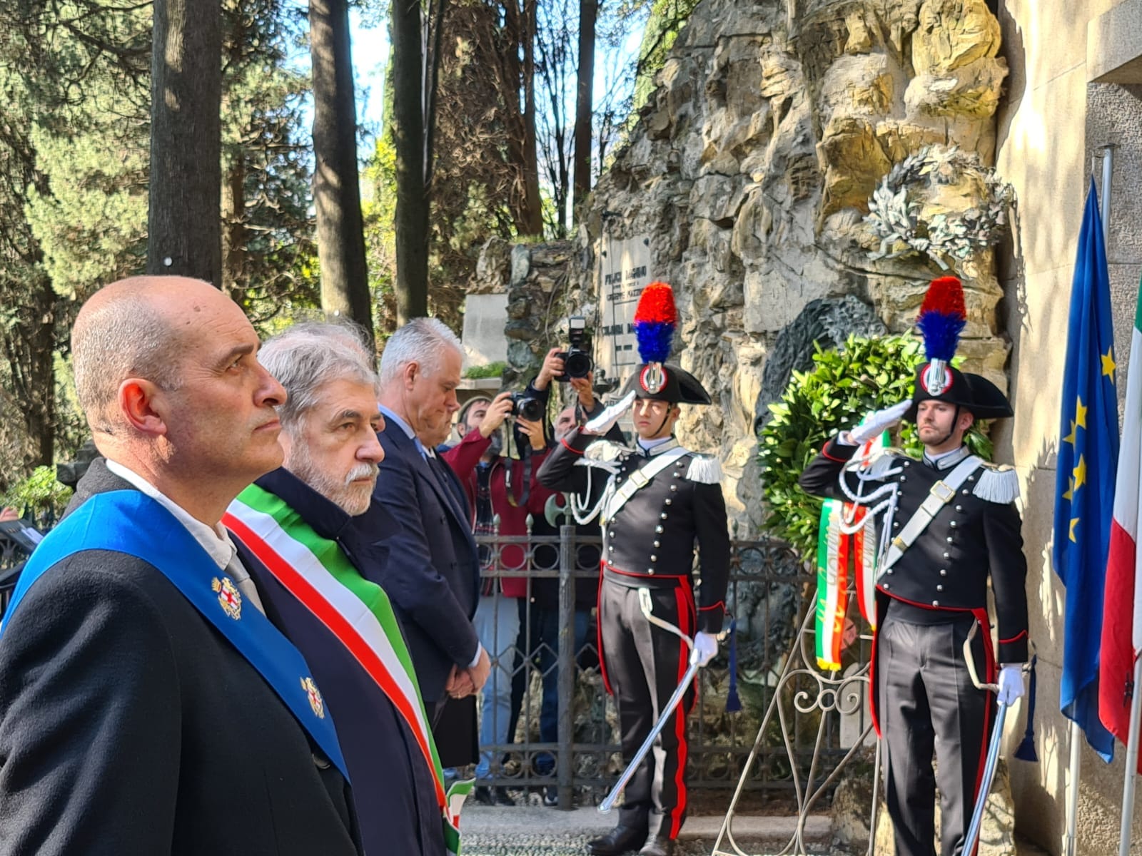 Genova, il ministro Zangrillo omaggia Mazzini nel giorno dell'Unità d'Italia: "Ci indica ancora oggi i valori della libertà e della democrazia"
