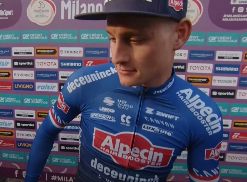 Ciclismo, Milano-Sanremo: van der Poel trionfa sul traguardo di via Roma, secondo Filippo Ganna