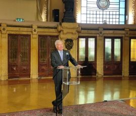 Confcommercio, il presidente Sangalli: "In dieci anni chiuse 100mila attività. Riforma fiscale? Va nella direzione giusta"