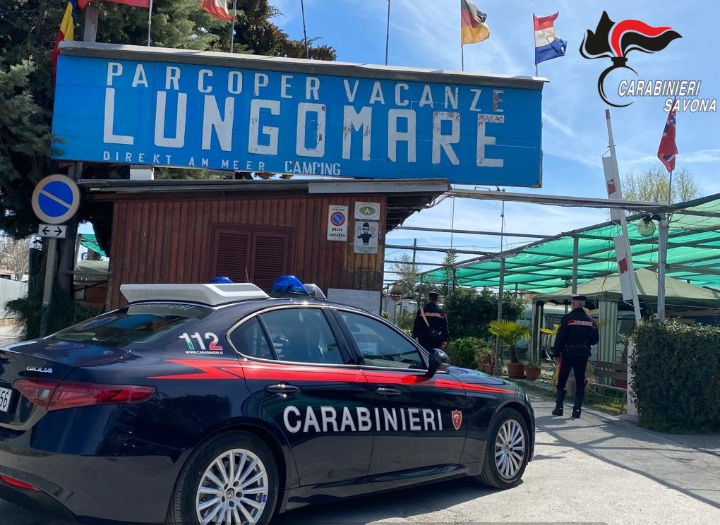 Albenga, accusato di aver incendiato un camping per vendetta: arrestato un 43enne
