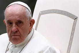 Papa Francesco in ospedale, annullati tutti gli impegni: "Infezione respiratoria, sarà ricoverato per qualche giorno" 