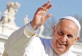 Papa Francesco sta meglio, potrebbe essere dimesso domani e presiedere i riti pasquali