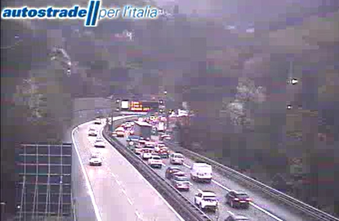Autostrade, lunga coda in A7 tra Busalla e Genova per un incidente