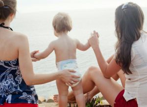 Savona, figlio di due donne registrato all'anagrafe: primo caso in Liguria. Il sindaco Russo: "Ho risposto a una richiesta di civiltà"