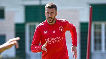 Genoa, miglior difesa del campionato. Bani dimesso dall'ospedale, potrebbe farcela per il Como