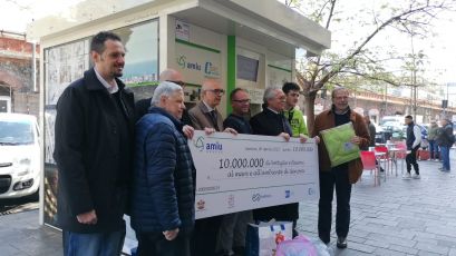 Genova: dieci milioni le bottiglie riciclate grazie agli ecocompattatori PlasTiPremia