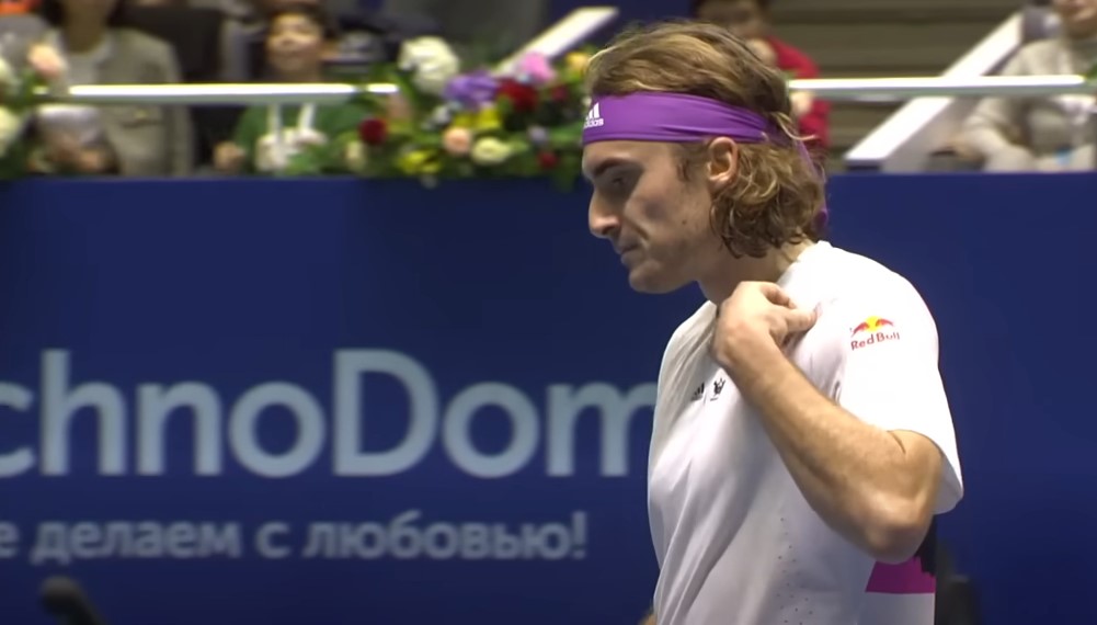 Genoa, il sorprendente tifo del tennista Tsitsipas. Il numero 3 al mondo: "Lo sceglievo nei videogiochi: è diventata la mia squadra del cuore"