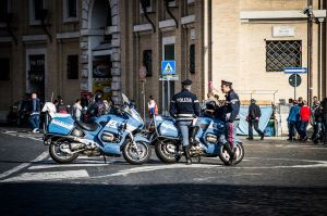 La Polizia compie 171 anni, gli auguri di Toti: "Siete la nostra forza"