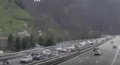 Autostrade, traffico e incidenti: code sulla A10, sulla A26 e al confine con la Francia