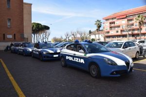 Ventimiglia, le forze dell'ordine sgomberano un bivacco clandestino nella frazione di Roverino: ordine di allontanamento per 7 persone