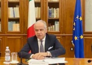 Genova, il ministro dell'Interno Piantedosi esulta per l'arresto del latitante 'ndranghetista Bonavota: "Grande successo dei nostri investigatori"
