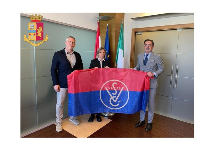 Pallanuoto, Savona: la bandiera rubata al Vasas tornerà nelle mani del club ungherese