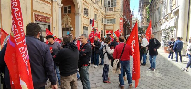 Genova, sciopero e presidio dei lavoratori Smag-Gruppo Barbagli. L'incontro con Piciocchi su mancate retribuzioni e cambio di contratto