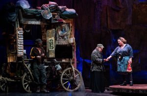 Genova, al Modena arriva "Madre Courage" di Brecht: lo dirigerà la regista emergente Elena Gigliotti