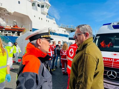 Geo Barents alla Spezia, il presidente Toti: "Doveroso atto di solidarietà per dare respiro ai porti italiani"