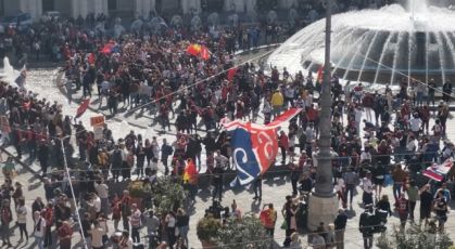 Only One Year, il Genoa torna in Serie A: arrivano i tifosi in piazza De Ferrari, sarà il cuore della festa