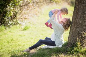 Genova, domenica a De Ferrari all'insegna della festa della mamma: tante attività per i bimbi, tra animazione, giochi e laboratori creativi